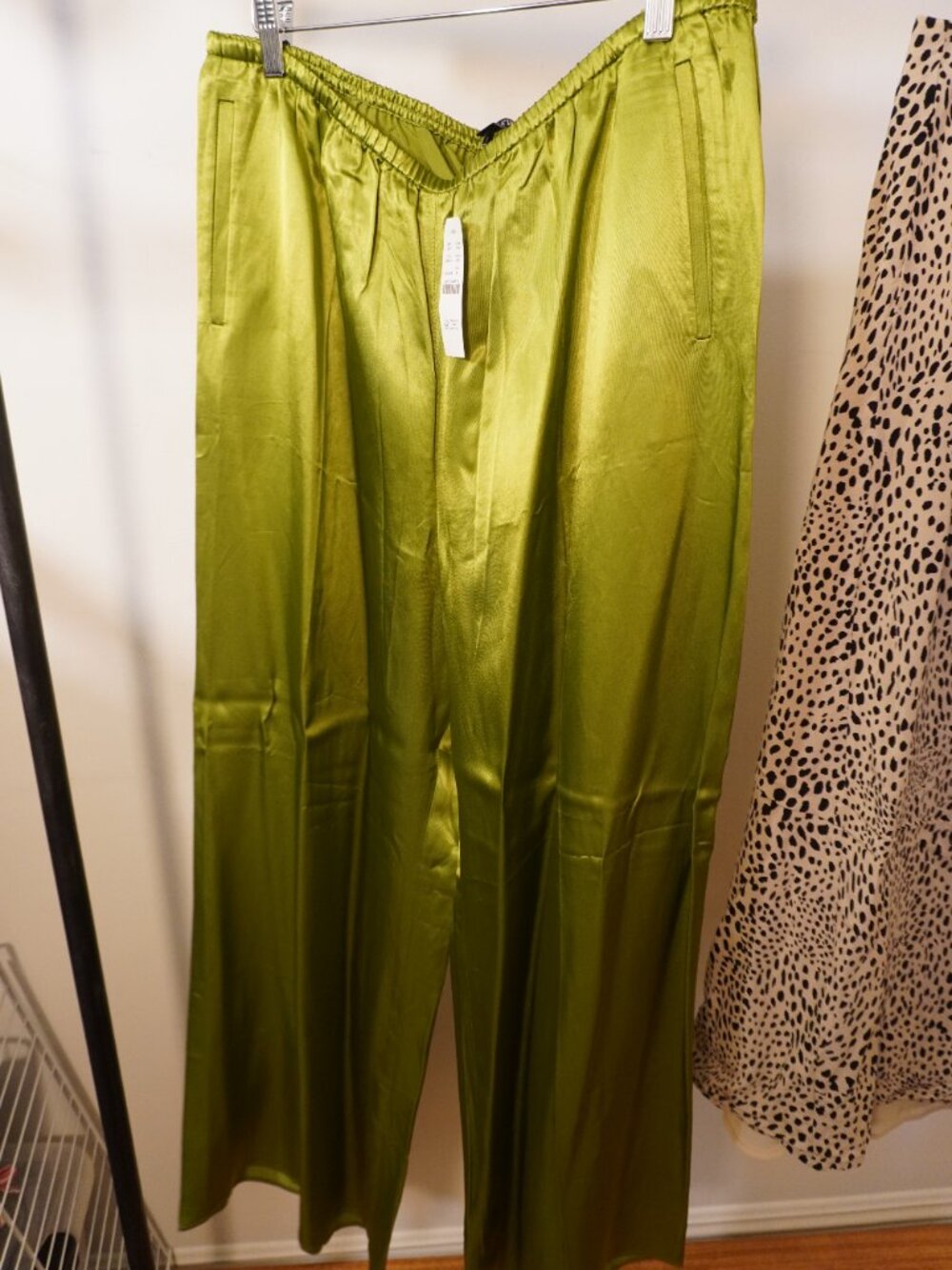 J.Crew + Gap XL Bundle – NWT Green Satin Pants & Animal Print Midi Skirt - Picture 2 of 8